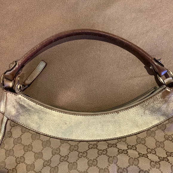 Gucci GG Canvas Abbey D-Ring Hobo Bag with Gold Trim, Authenticated with Cert - Picture 15 of 16
